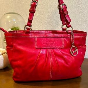 Vintage Coach Red Leather "East West Gallery Tote"/Shoulder Bag - F13759
